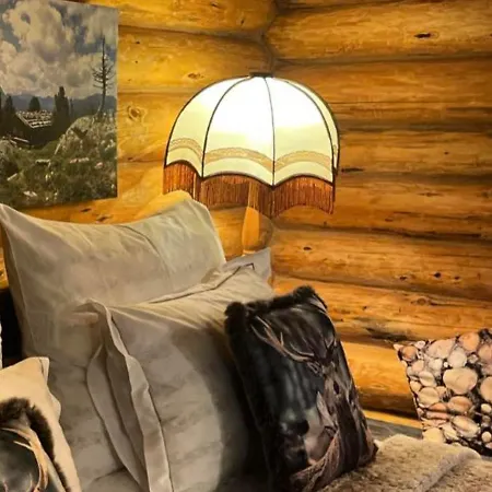 Semesteranläggning (resort) Forest Houses,форест хаусис