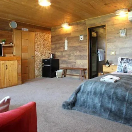 Forest Houses,форест хаусис Здравен курорт Godech